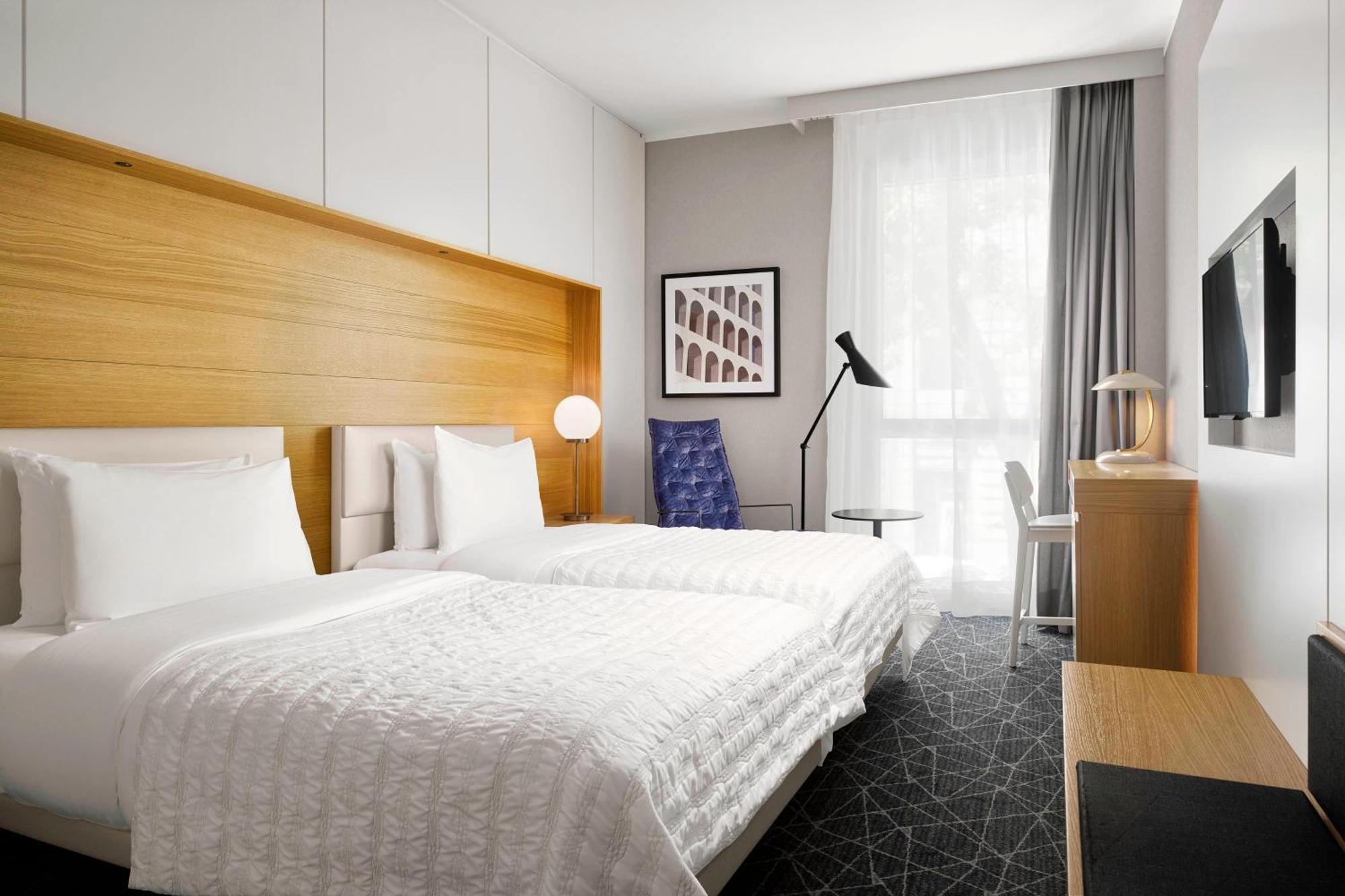 Le Meridien Visconti Roma Esterno foto