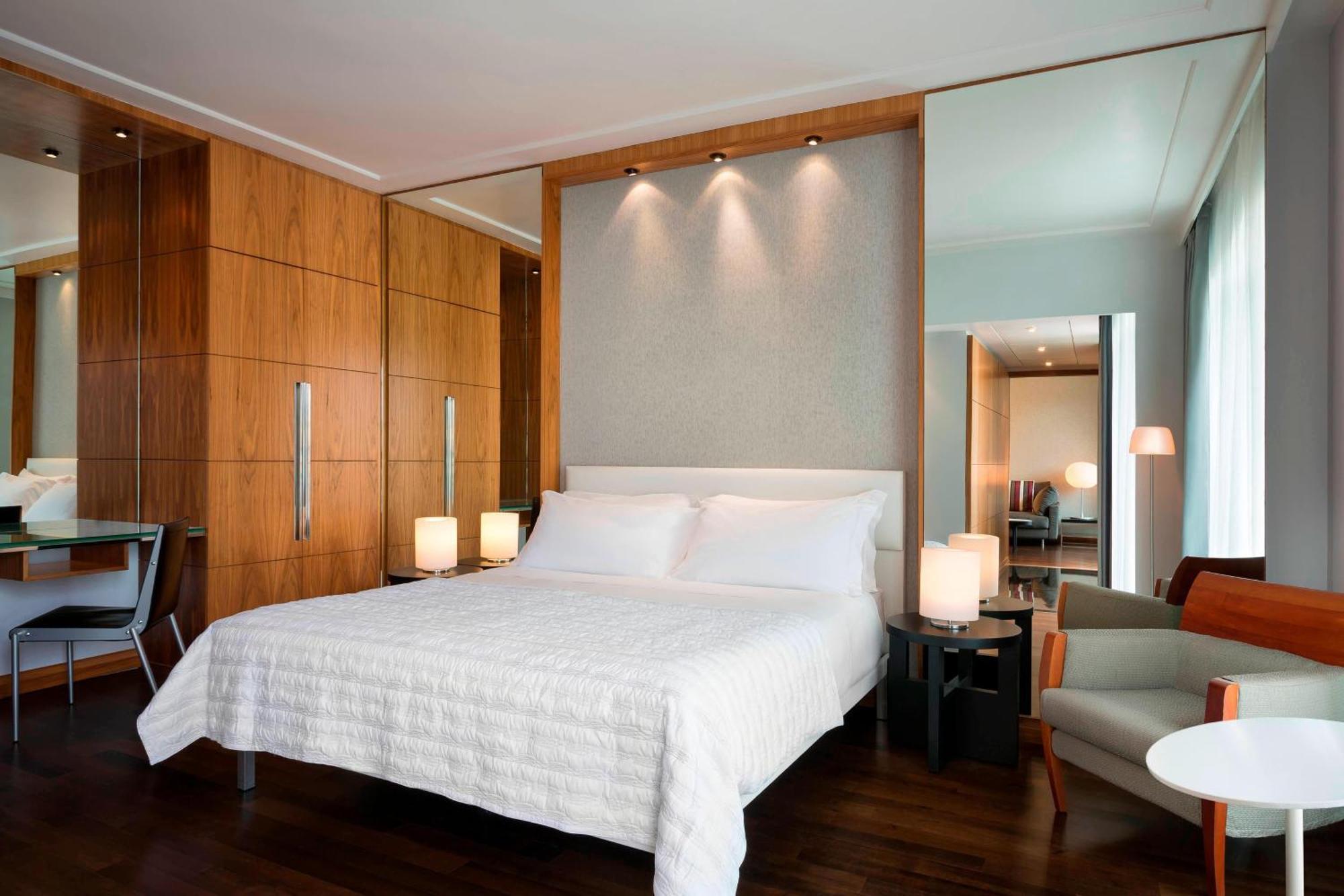 Le Meridien Visconti Roma Esterno foto