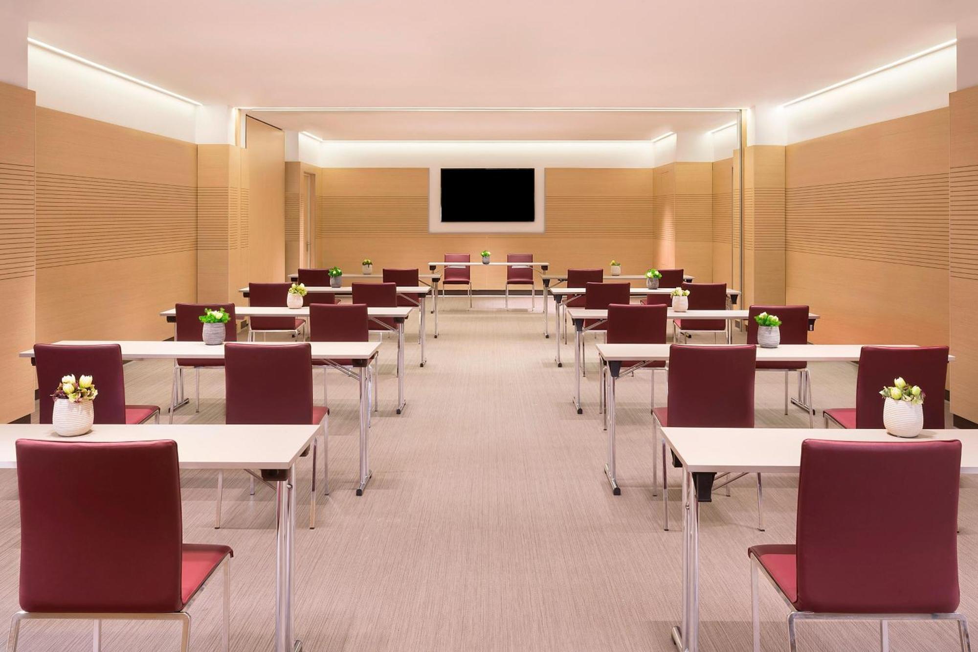 Le Meridien Visconti Roma Esterno foto
